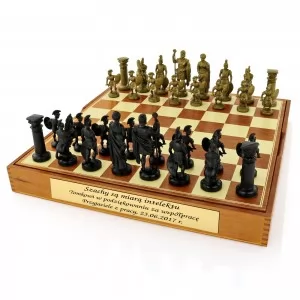 eleganckie szachy na prezent dla emeryta